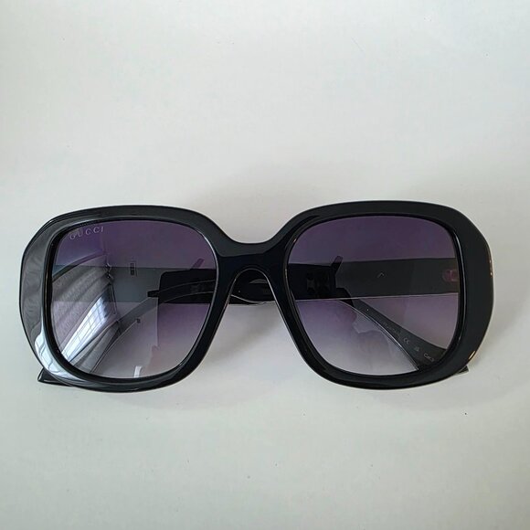 GUCCI GG1557SK-001 Sunglasses, Black/Crystal Grey